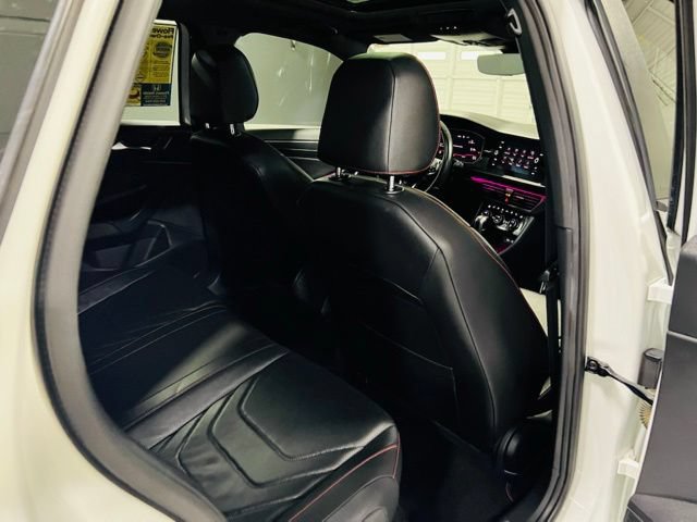Used 2021 Volkswagen Jetta GLI Autobahn FWD image 32