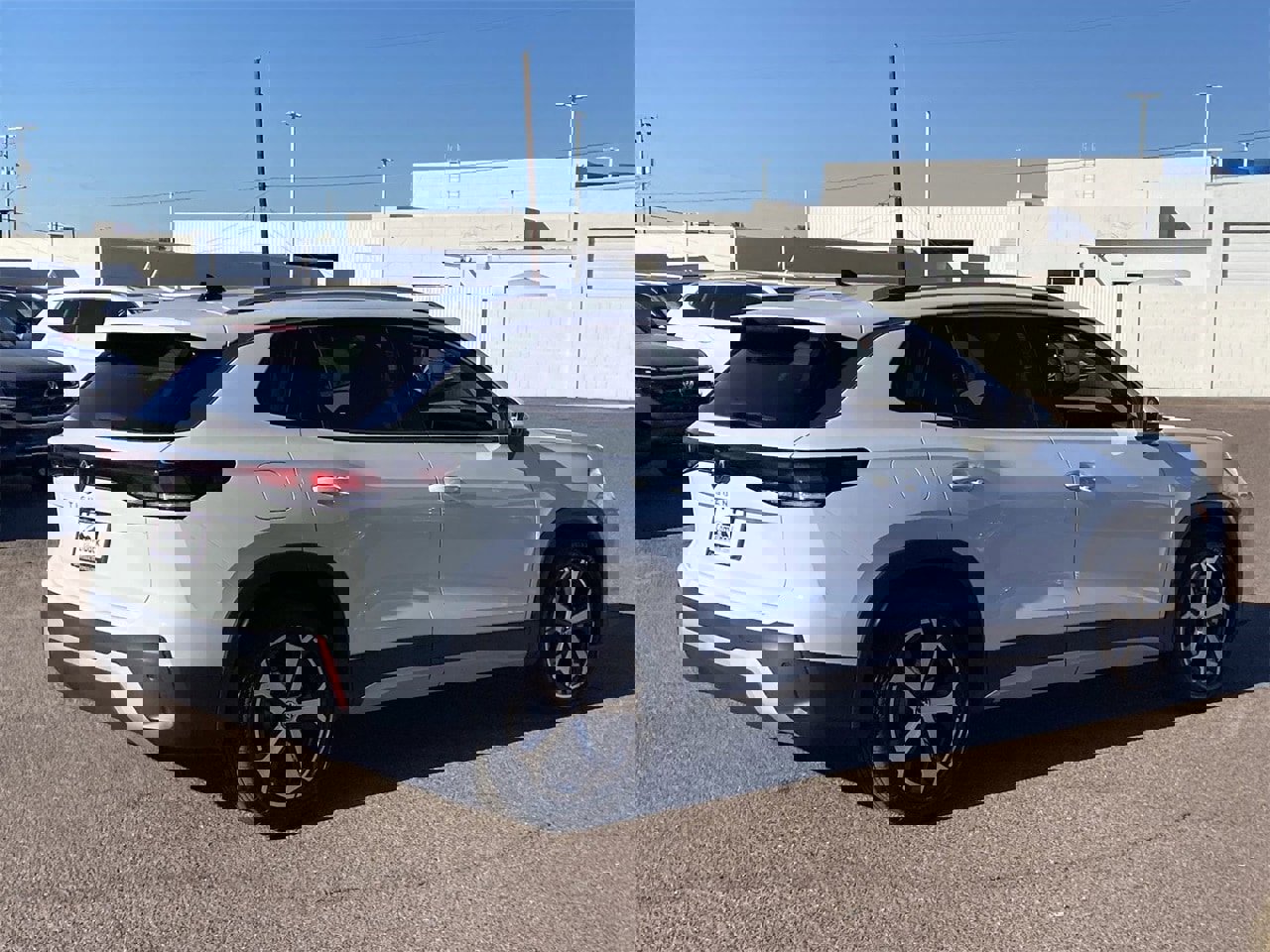 New 2025 Volkswagen Tiguan SE image 5