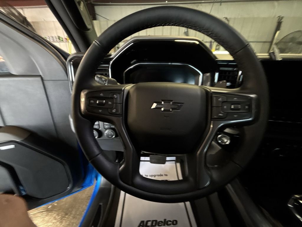 Used 2026 Chevrolet Silverado 1500 ZR2 image 14