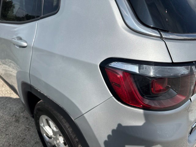 Used 2024 Jeep Compass Latitude AWD/4WD image 33