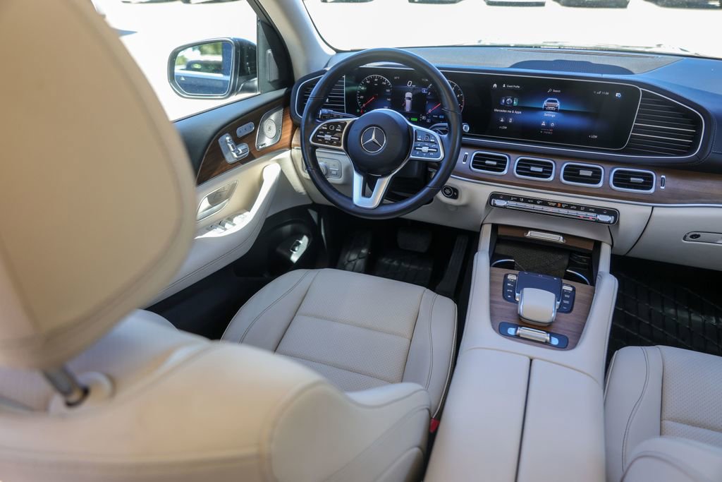 Used 2023 Mercedes-Benz GLS 450 4MATIC image 30