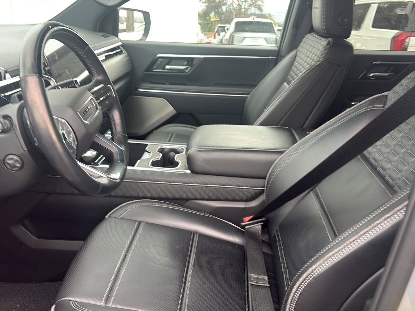Used 2024 GMC Sierra EV Denali AWD/4WD image 11
