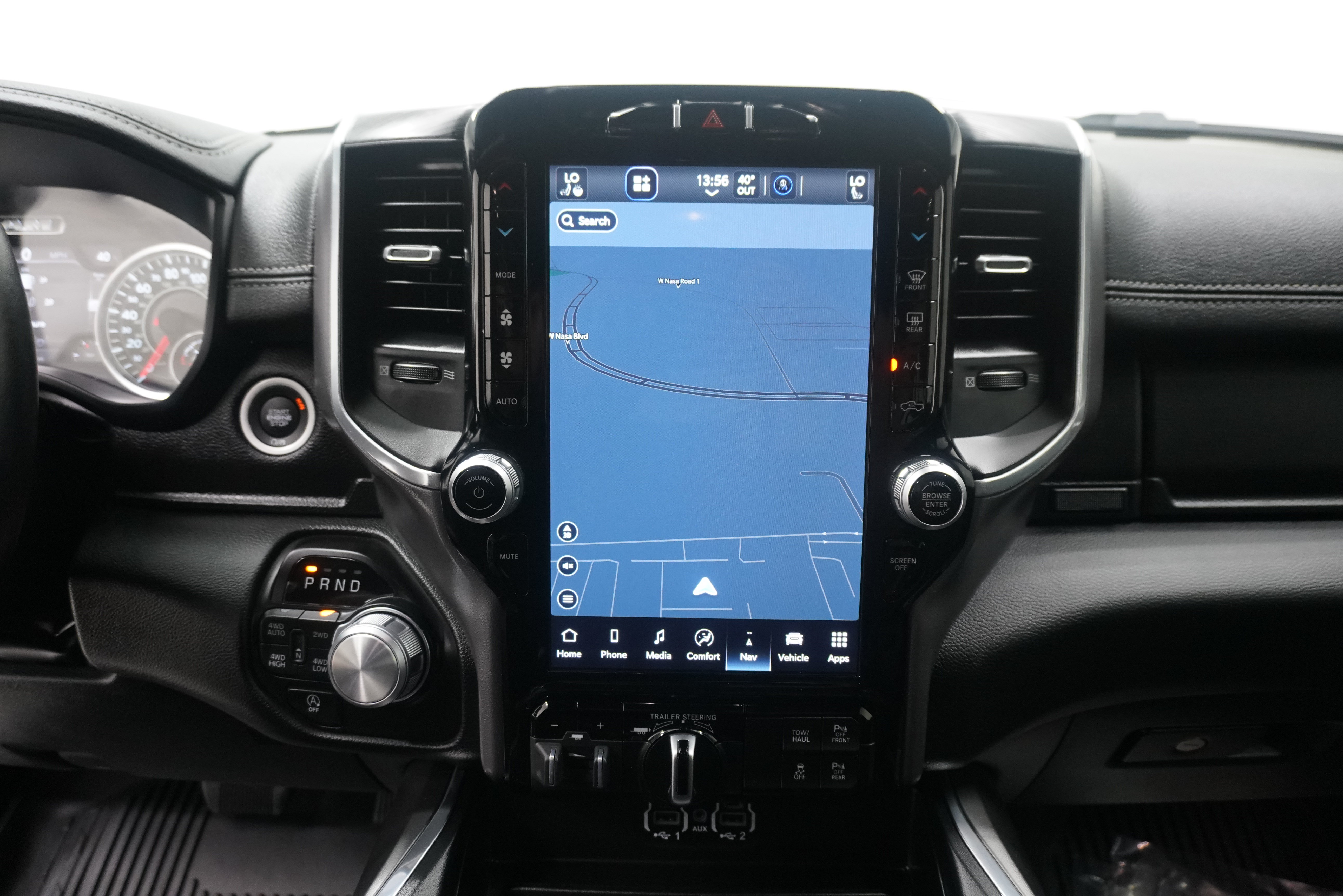 Used 2023 RAM 1500 Laramie AWD/4WD image 22