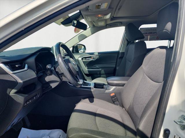 Certified 2020 Toyota RAV4 XLE w/ Convenience Package image 9