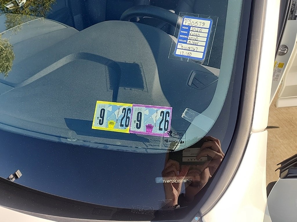 Certified 2025 Volvo XC60 B5 Plus image 44