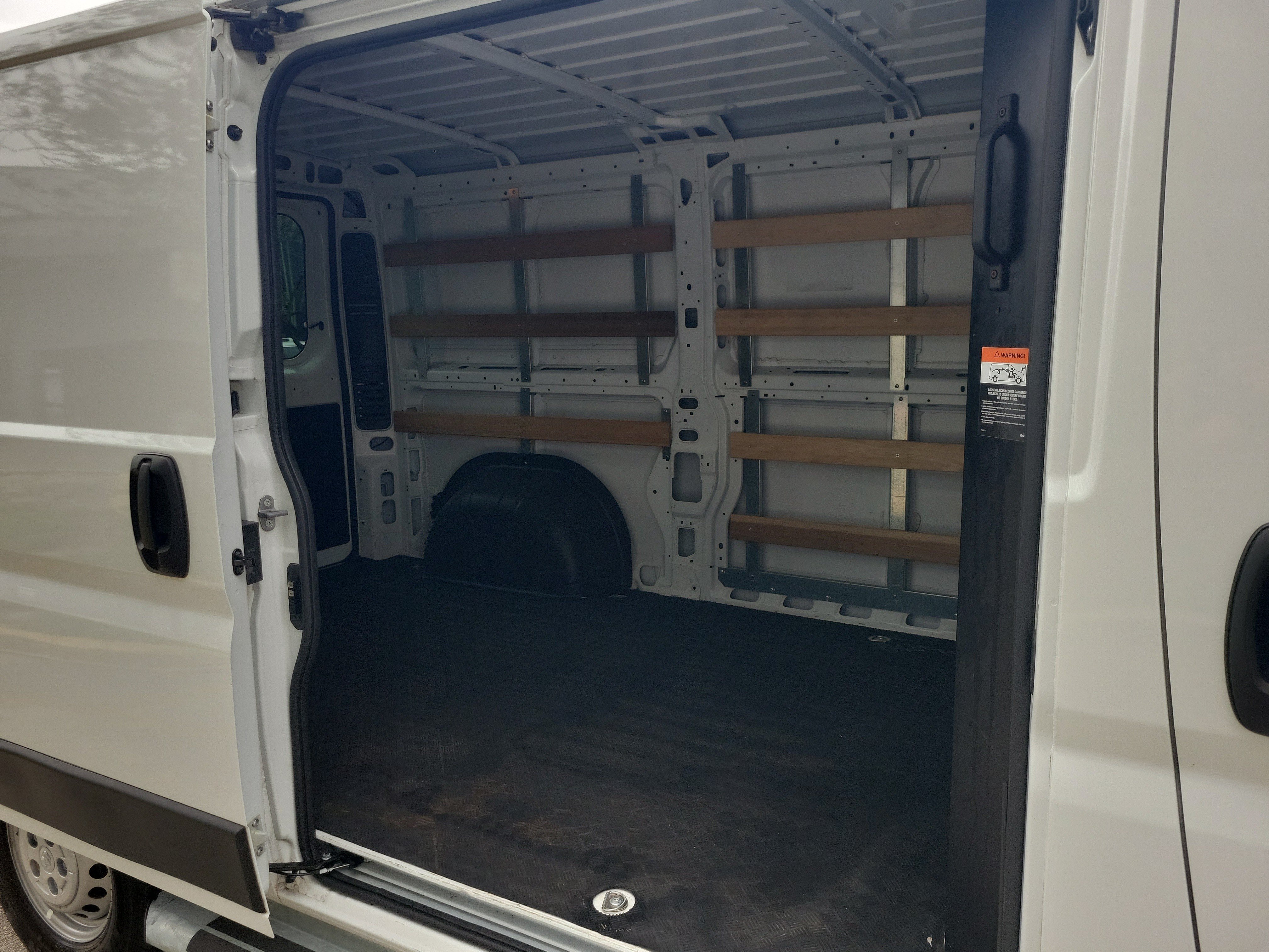 Used 2025 RAM ProMaster 2500 w/ U-Haul Equipment Group FWD image 9