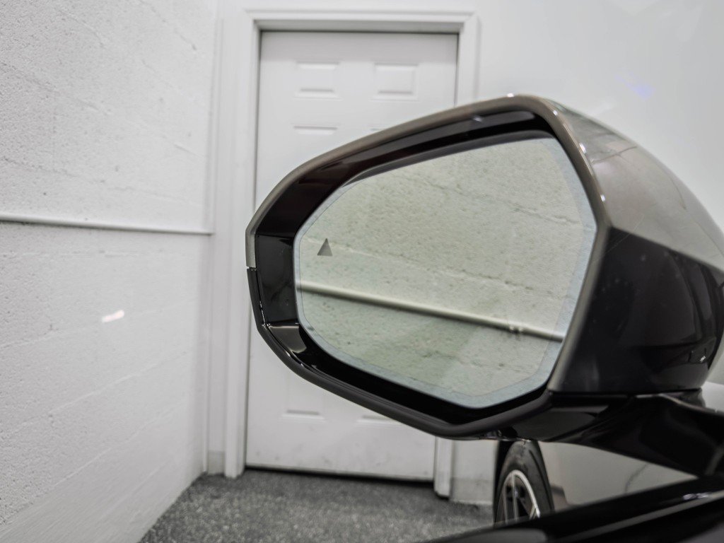 Used 2025 BMW 760i xDrive w/ Executive Package AWD/4WD image 34