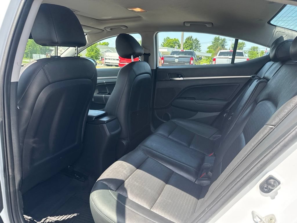 Used 2020 Hyundai Elantra Limited w/ Ultimate Package 03 FWD image 15