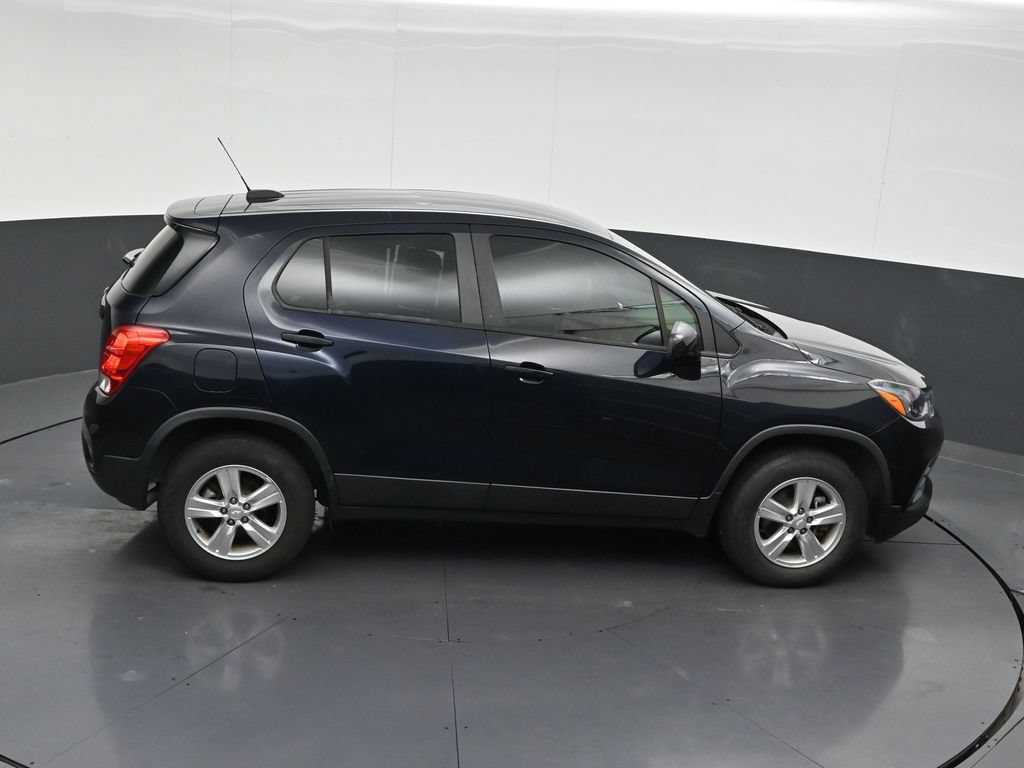 Used 2022 Chevrolet Trax LS AWD/4WD image 20