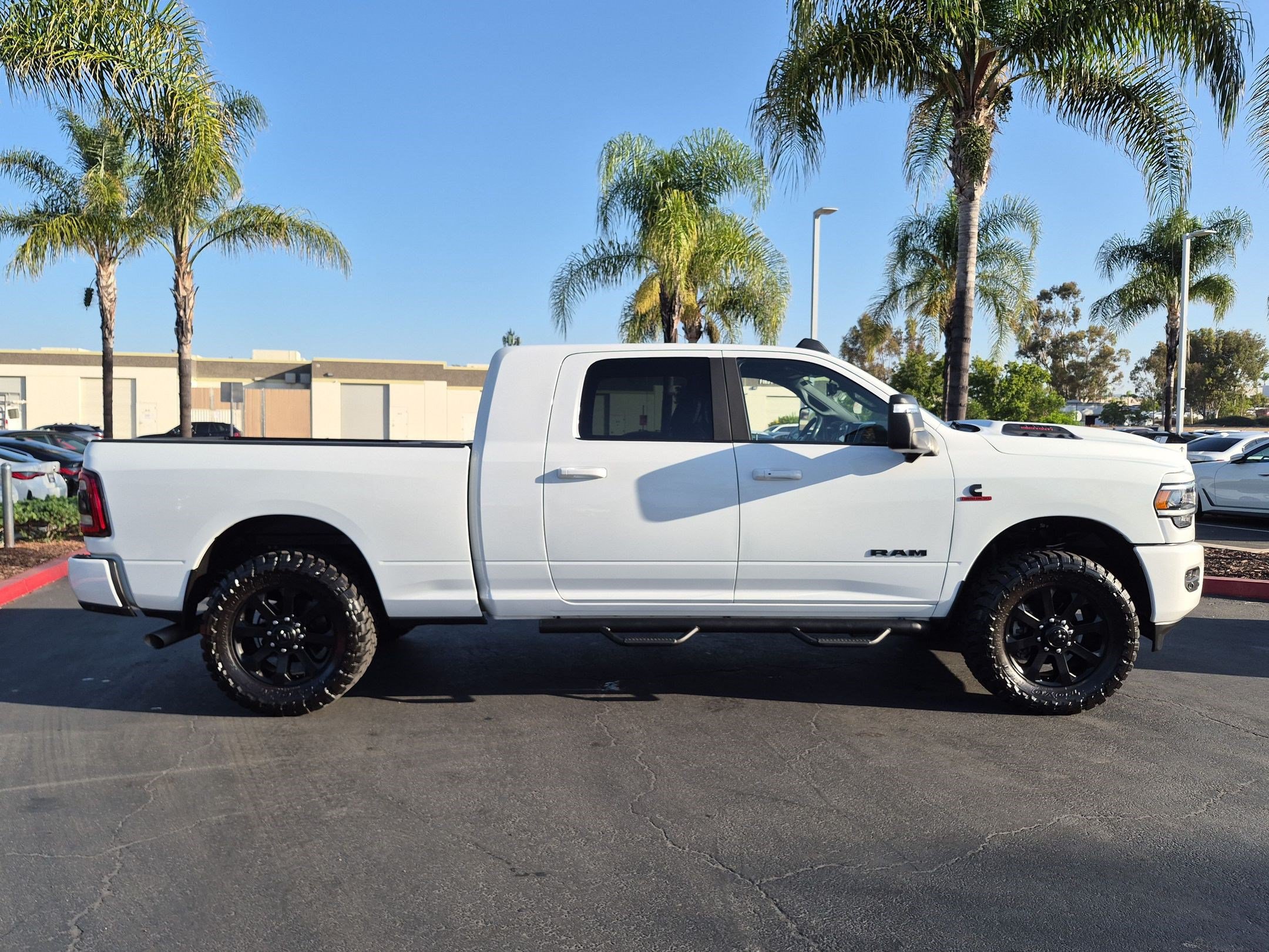 Used 2023 RAM 3500 Laramie AWD/4WD image 11