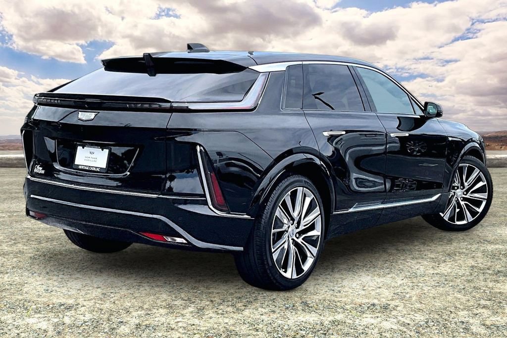 Used 2024 Cadillac Lyriq Luxury w/ Nappa Leather Package RWD image 5