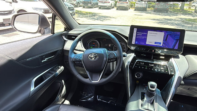 Certified 2023 Toyota Venza XLE AWD/4WD image 15
