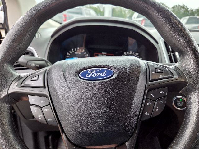 Used 2020 Ford Edge SE FWD image 23