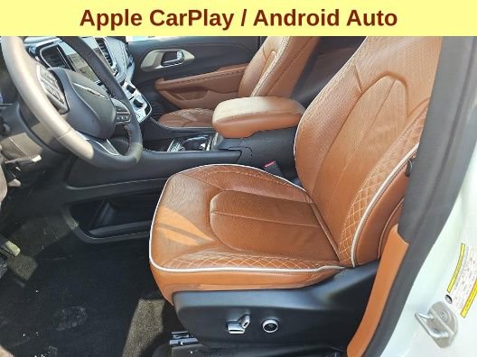 Used 2024 Chrysler Pacifica Pinnacle image 10