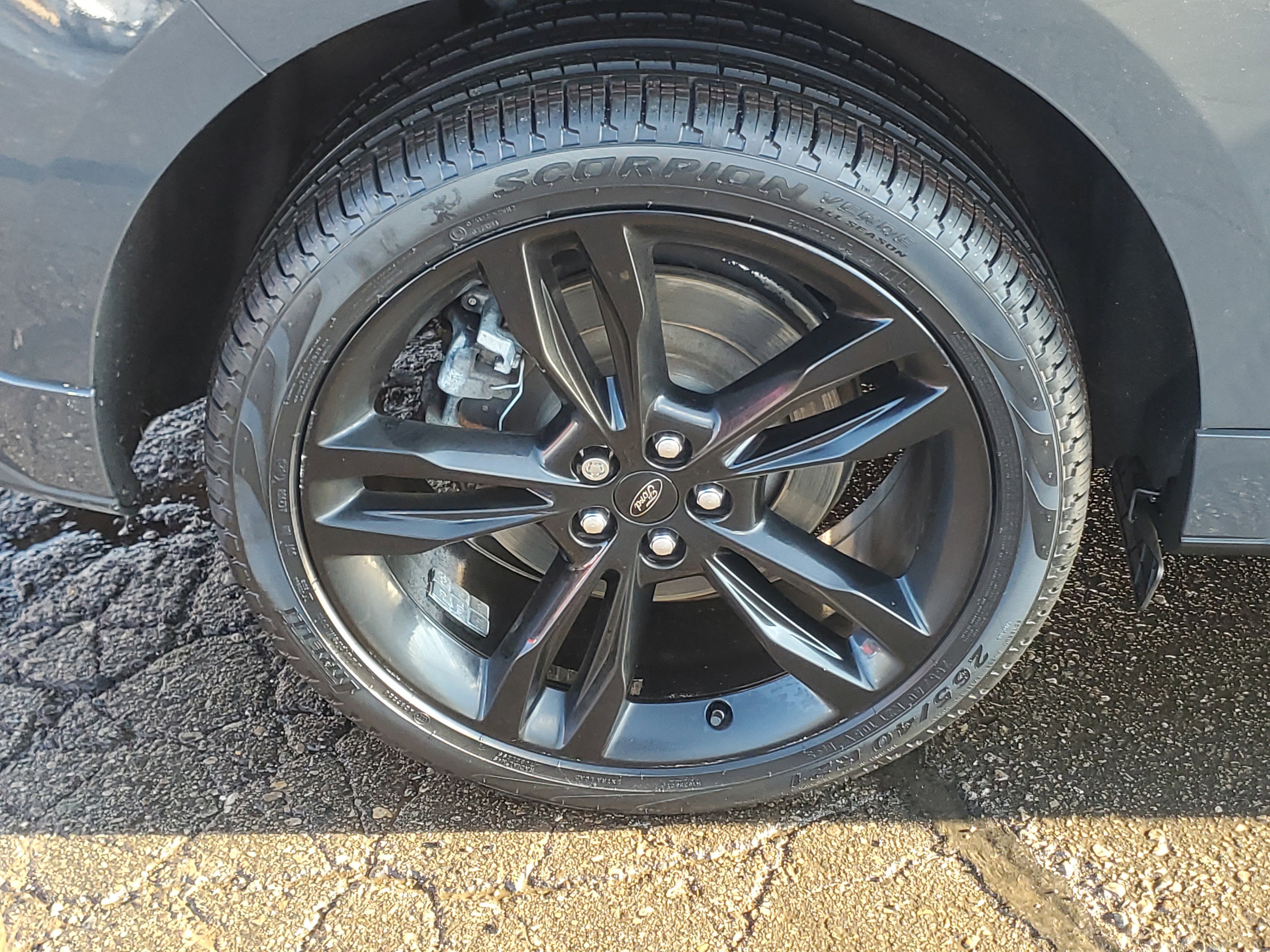 Used 2021 Ford Edge ST w/ Equipment Group 401A image 7