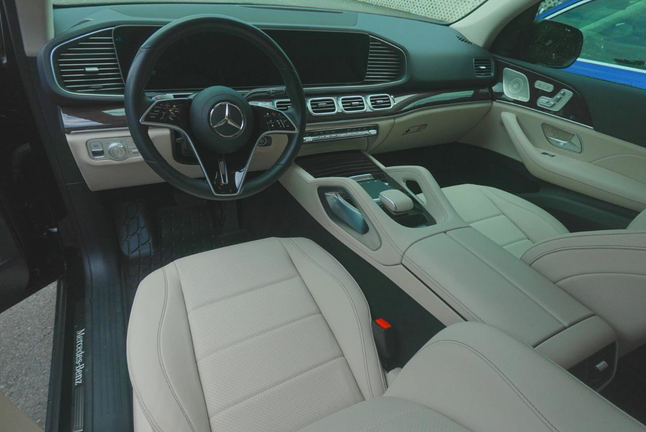 Used 2025 Mercedes-Benz GLE 450e 4MATIC image 7