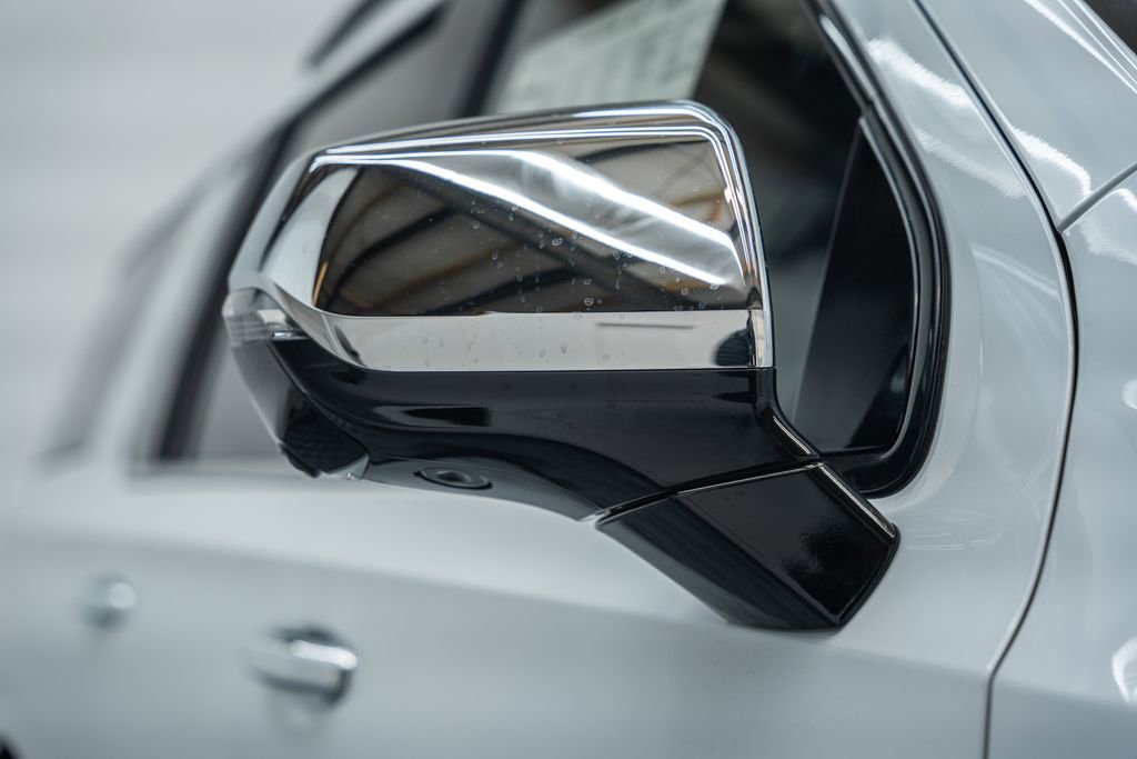 New 2026 Chevrolet Suburban Premier w/ Sun And Tow Package AWD/4WD image 16