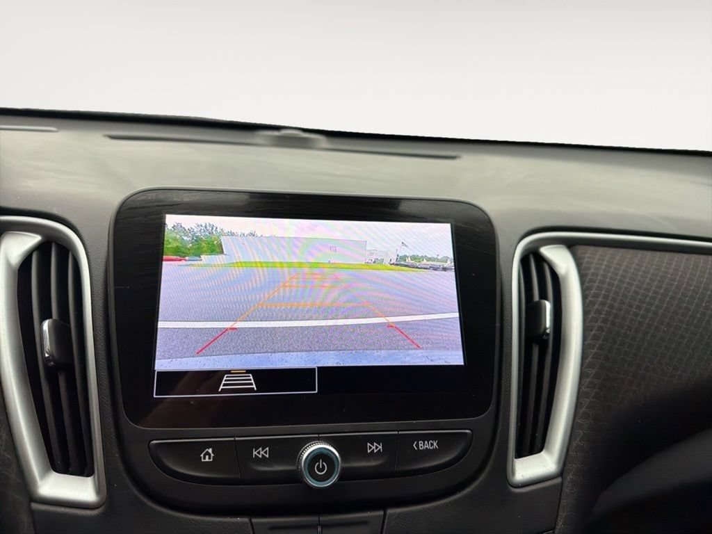 Used 2023 Chevrolet Malibu LT FWD image 24