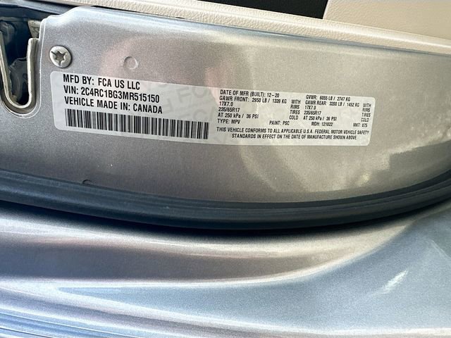 Used 2021 Chrysler Pacifica Touring-L FWD image 34