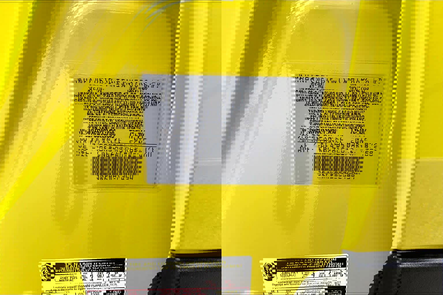 Used 2025 Nissan Kicks SR w/ Illumination Package image 36