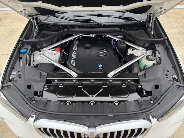 Used 2026 BMW X5 xDrive40i w/ Premium Package image 38