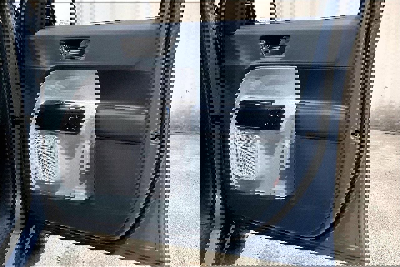 Used 2025 Ford Maverick XLT w/ Equipment Group 302A image 26