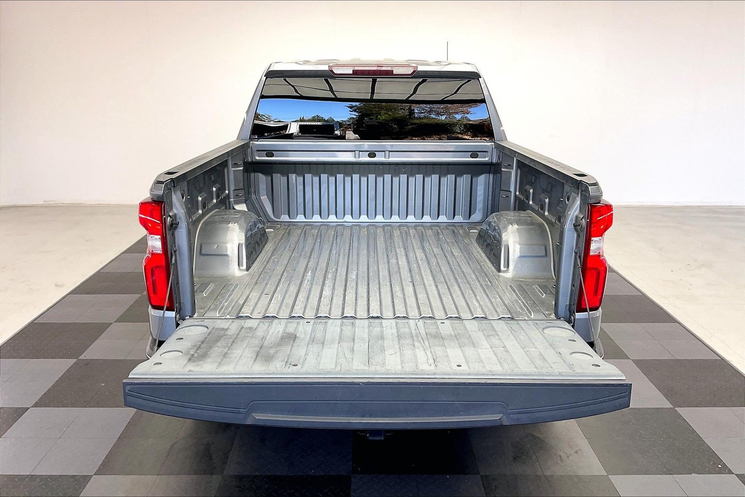 Used 2021 Chevrolet Silverado 1500 RST RWD image 27