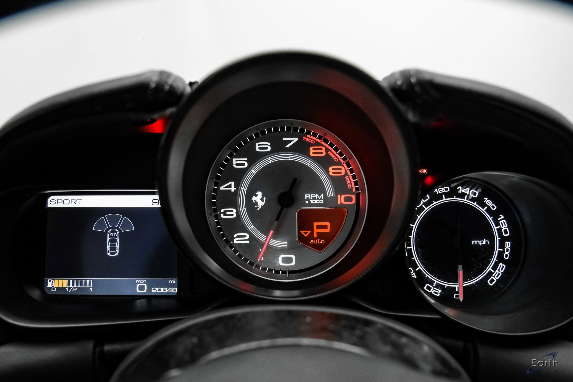 Used 2016 Ferrari California T image 64