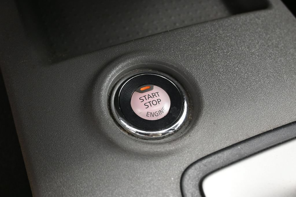 Used 2021 Nissan Frontier SV AWD/4WD image 24