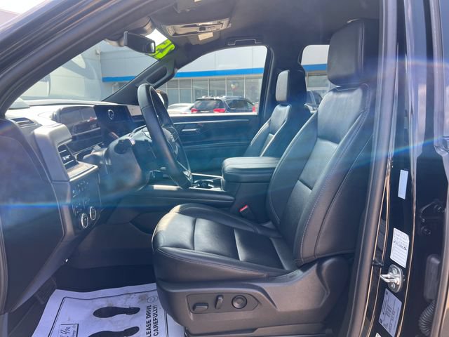 Certified 2025 Chevrolet Suburban Z71 AWD/4WD image 11