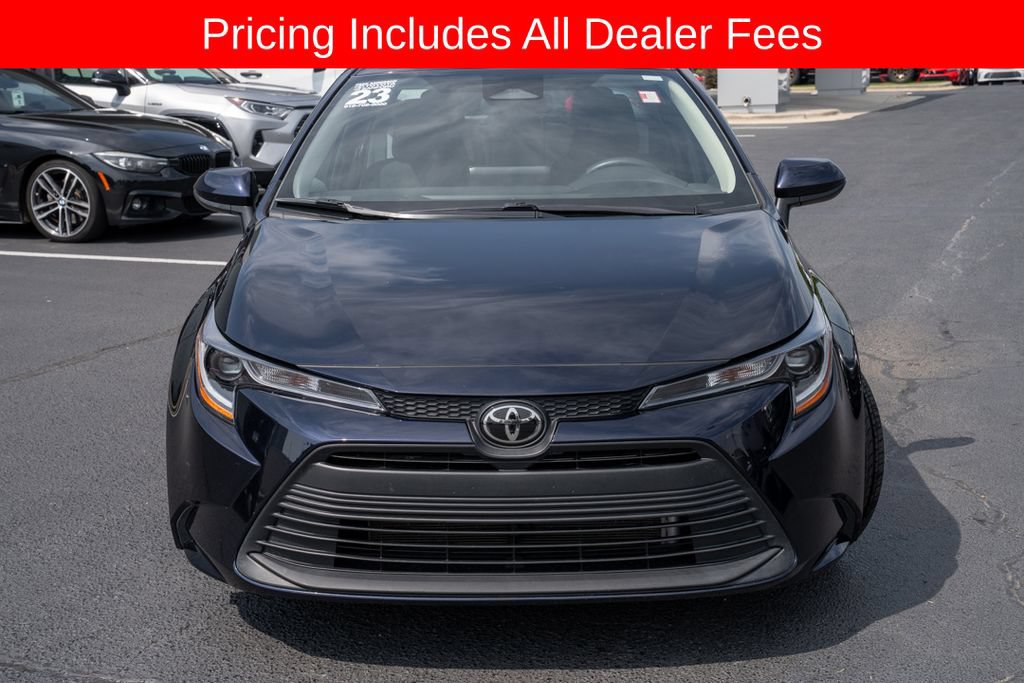 Used 2023 Toyota Corolla LE FWD image 2