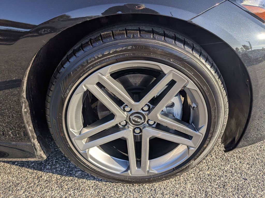 Used 2024 Nissan Z Sport w/ Floor Mat Package image 11