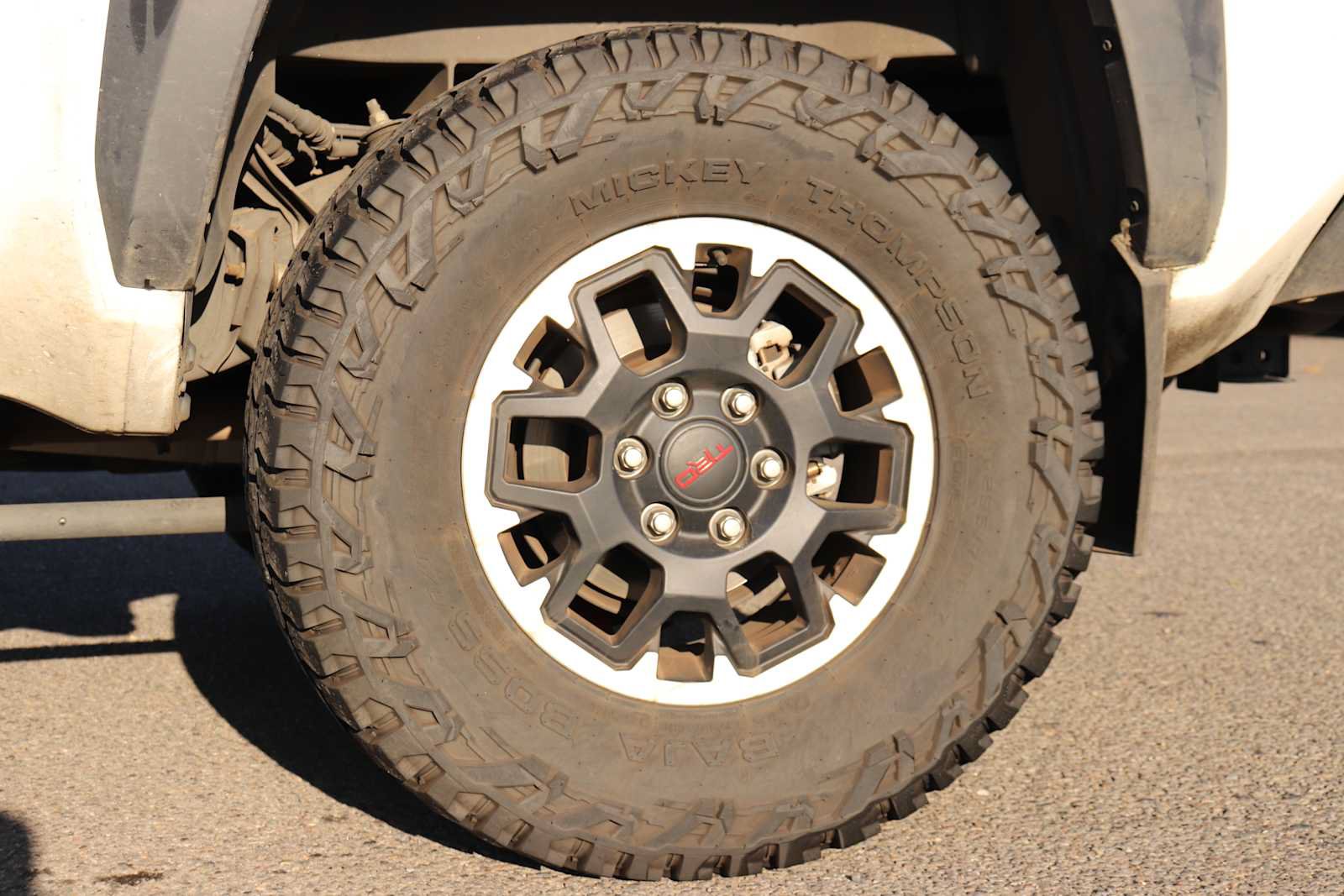 Used 2024 Toyota Tacoma TRD Off-Road w/ TRD Off Road Premium Package AWD/4WD image 9