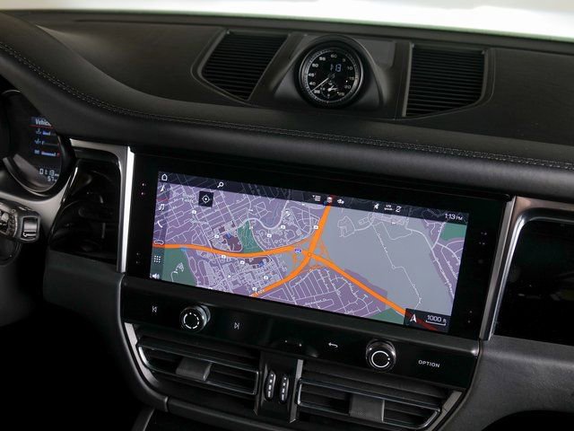 Certified 2023 Porsche Macan Turbo AWD/4WD image 18