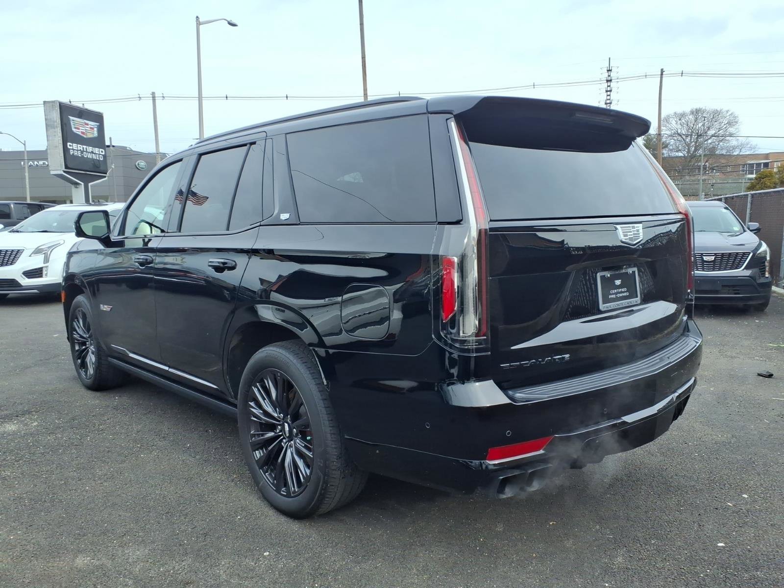 Certified 2023 Cadillac Escalade V w/ LPO, ONYX Package image 7