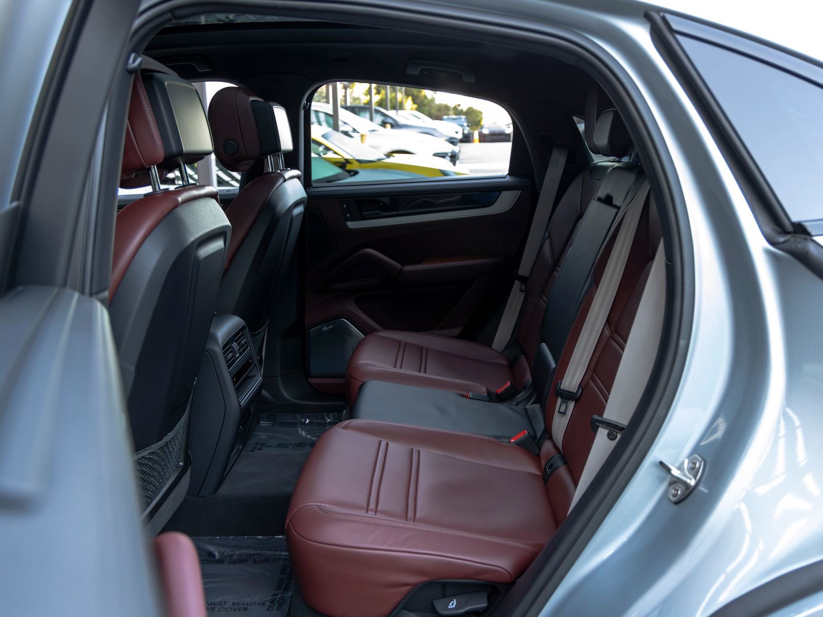 Used 2024 Porsche Cayenne S image 48