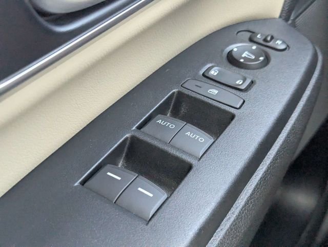 Used 2021 Honda CR-V Touring image 23