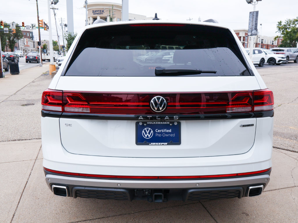 Certified 2025 Volkswagen Atlas Peak Edition SE AWD/4WD image 4