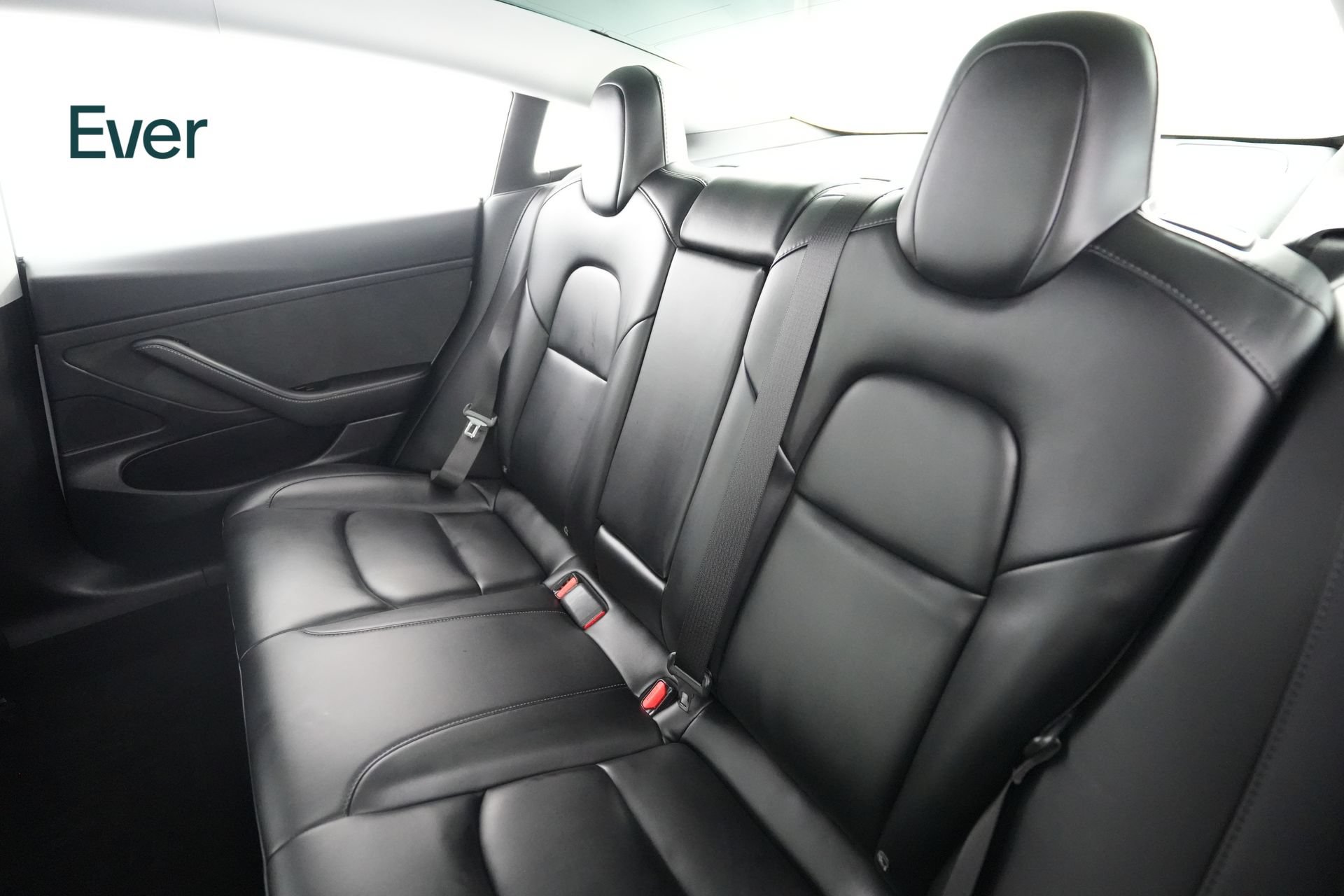 Used 2020 Tesla Model 3 Standard Range RWD image 24