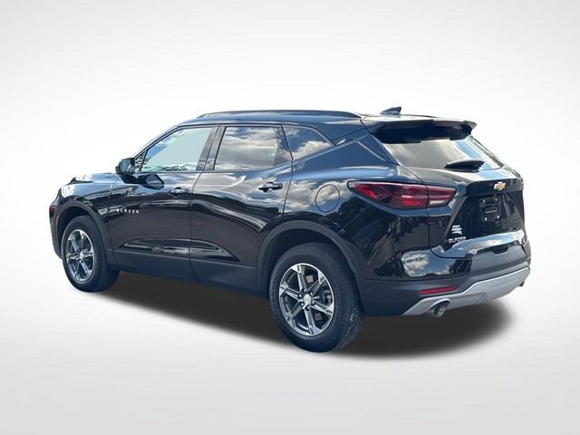 Used 2023 Chevrolet Blazer LT w/ Convenience Package FWD image 4
