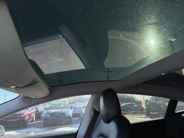 Used 2019 Tesla Model 3 Standard Range image 22