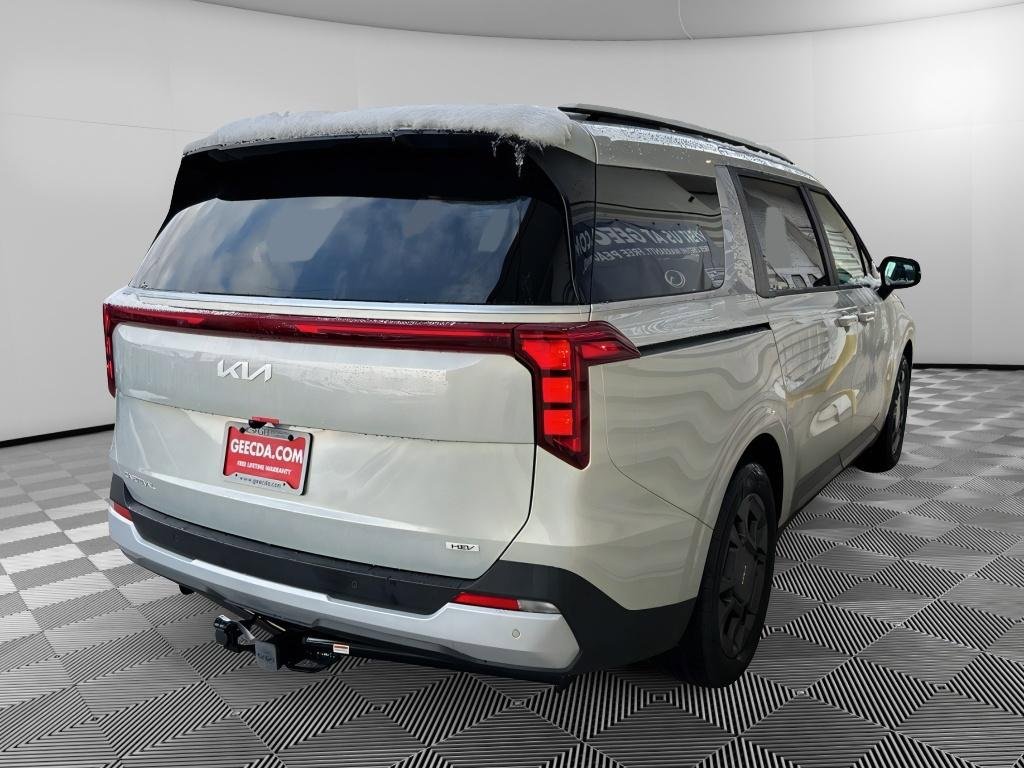 New 2026 Kia Carnival EX FWD image 4