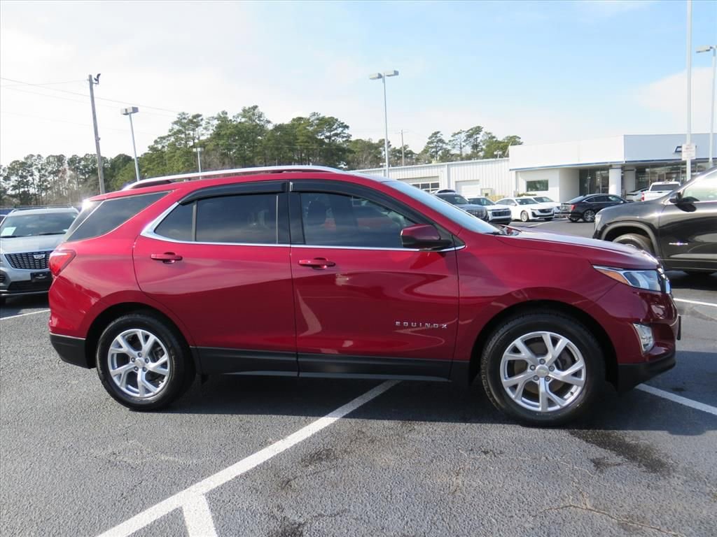 Used 2020 Chevrolet Equinox LT image 2