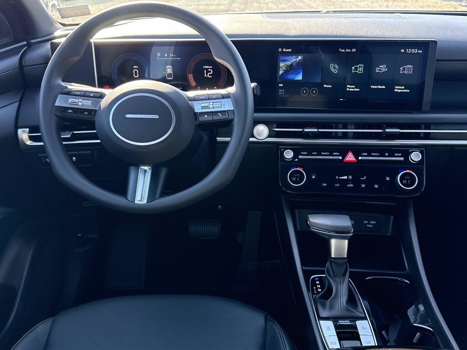 New 2026 Hyundai Santa Cruz SEL AWD/4WD image 2