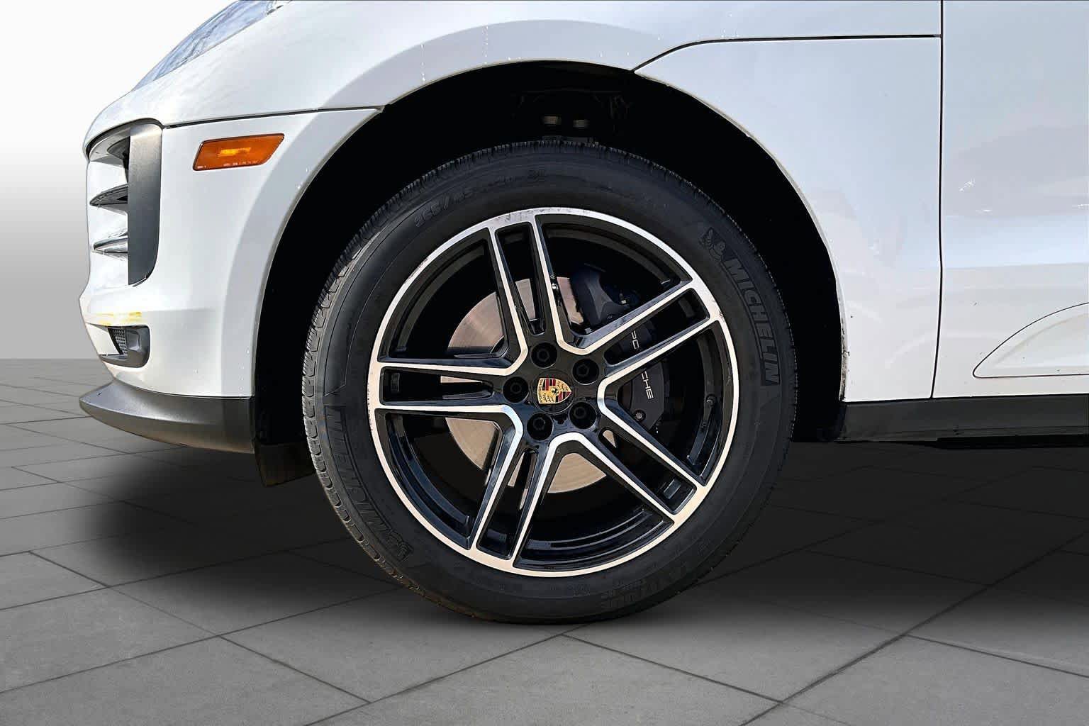 Used 2021 Porsche Macan AWD/4WD image 9