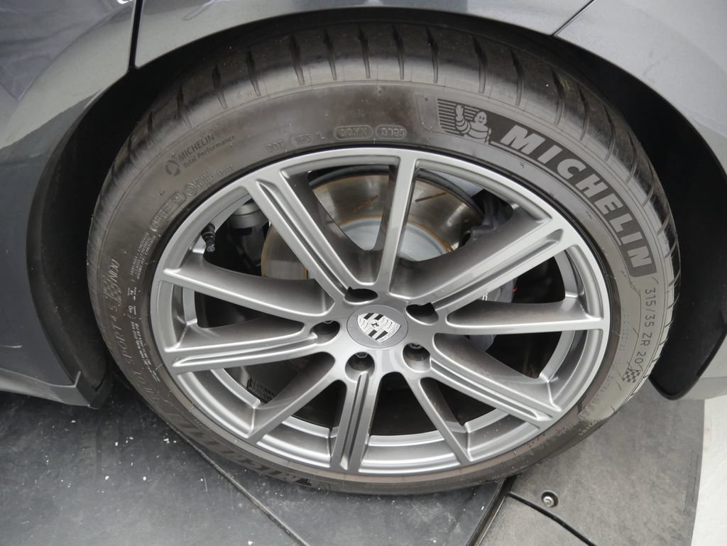 Certified 2026 Porsche Panamera 4 AWD/4WD image 14