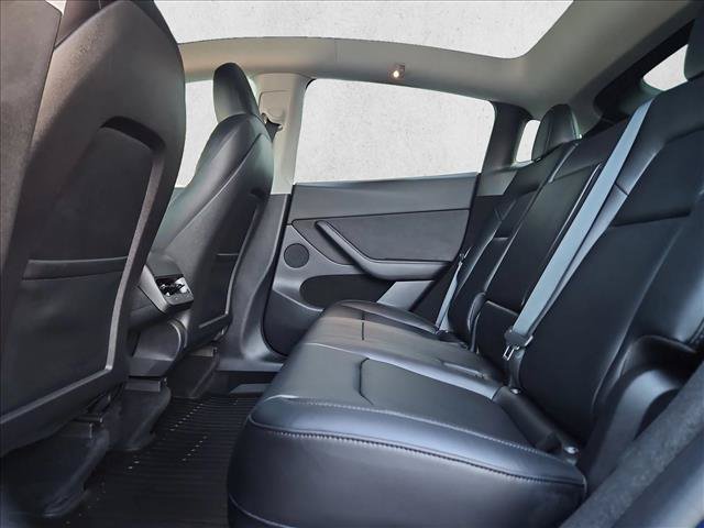 Used 2023 Tesla Model Y Long Range AWD/4WD image 21