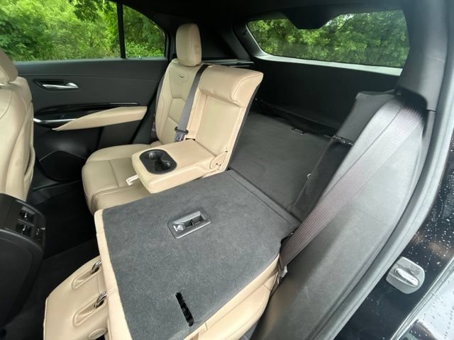 Used 2024 Cadillac XT4 Luxury w/ Cold Weather Package AWD/4WD image 34