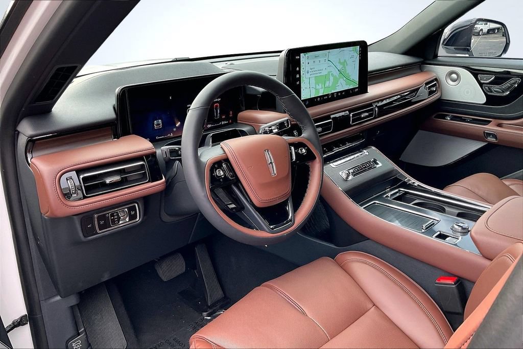 New 2026 Lincoln Aviator Reserve w/ Luxury Package RWD image 7