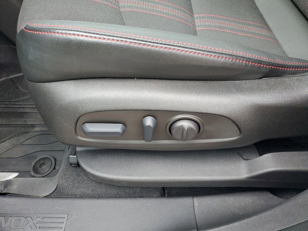 Certified 2023 Chevrolet Equinox RS w/ LPO, Floor Liner Package image 6